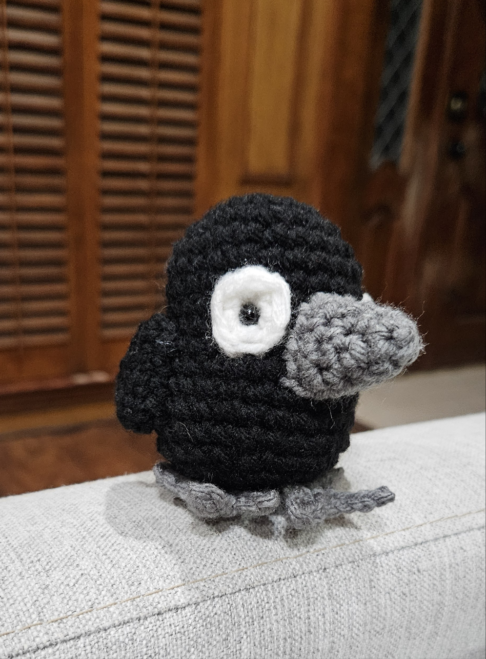 Handmade Crochet Crow - Cute Gothic Raven Plush - Spooky & Adorable Gift